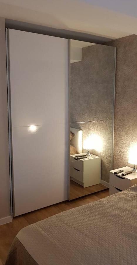 Luxury Apartments In Top City Center Varna 2 Bagian luar foto